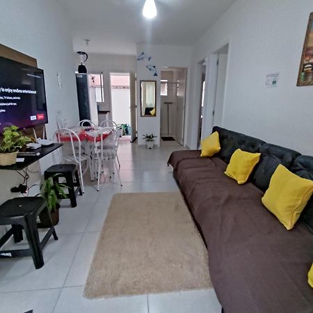 Apartamento aconchegante à 450m da praia Bertioga Exterior foto